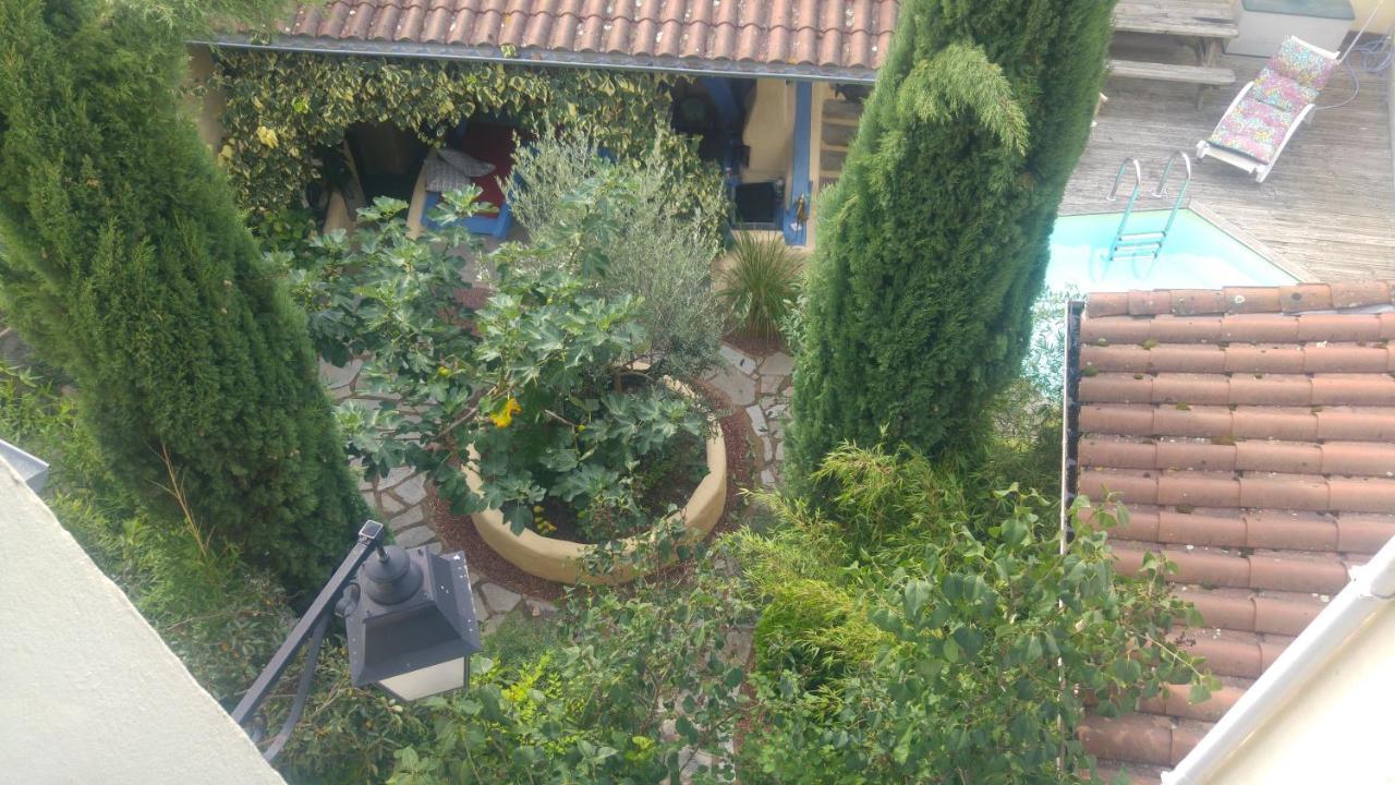 Chez Gillou Bed & Breakfast